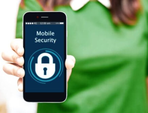 गूगल का बड़ा धमाका: अब फोन चोरी होना होगा नामुमकिन, जीमेल में मिला जेमिनी AI का साथ