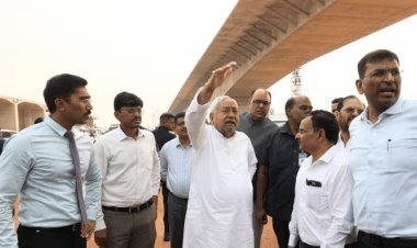 पुराने फॉर्म में लौटे 'सुशासन बाबू', नीतीश कुमार की 'लास्ट मिनट' सक्रियता ने सबको चौंकाया